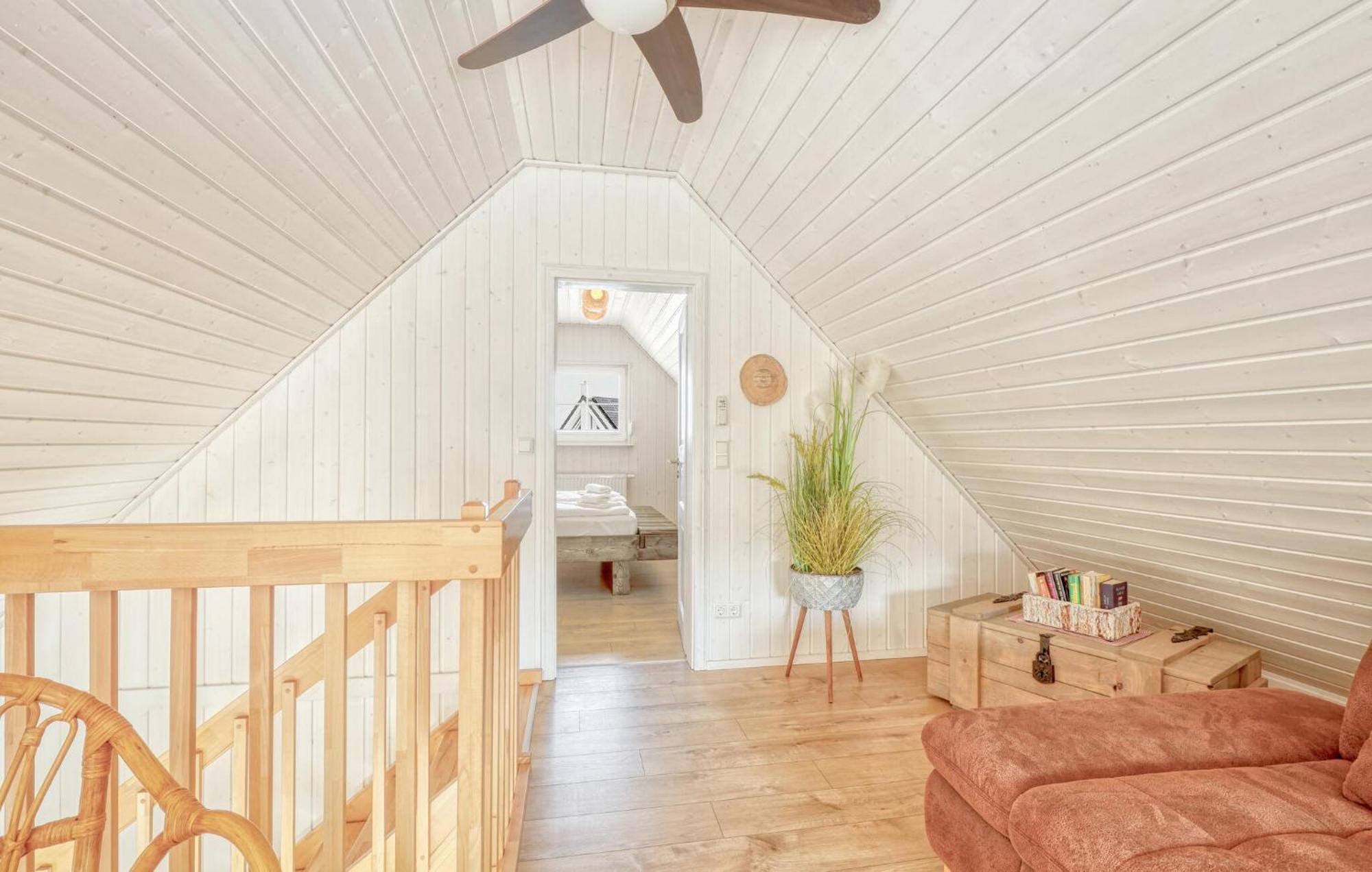 Awesome home in Zerpenschleuse with 2 Bedrooms Buitenkant foto