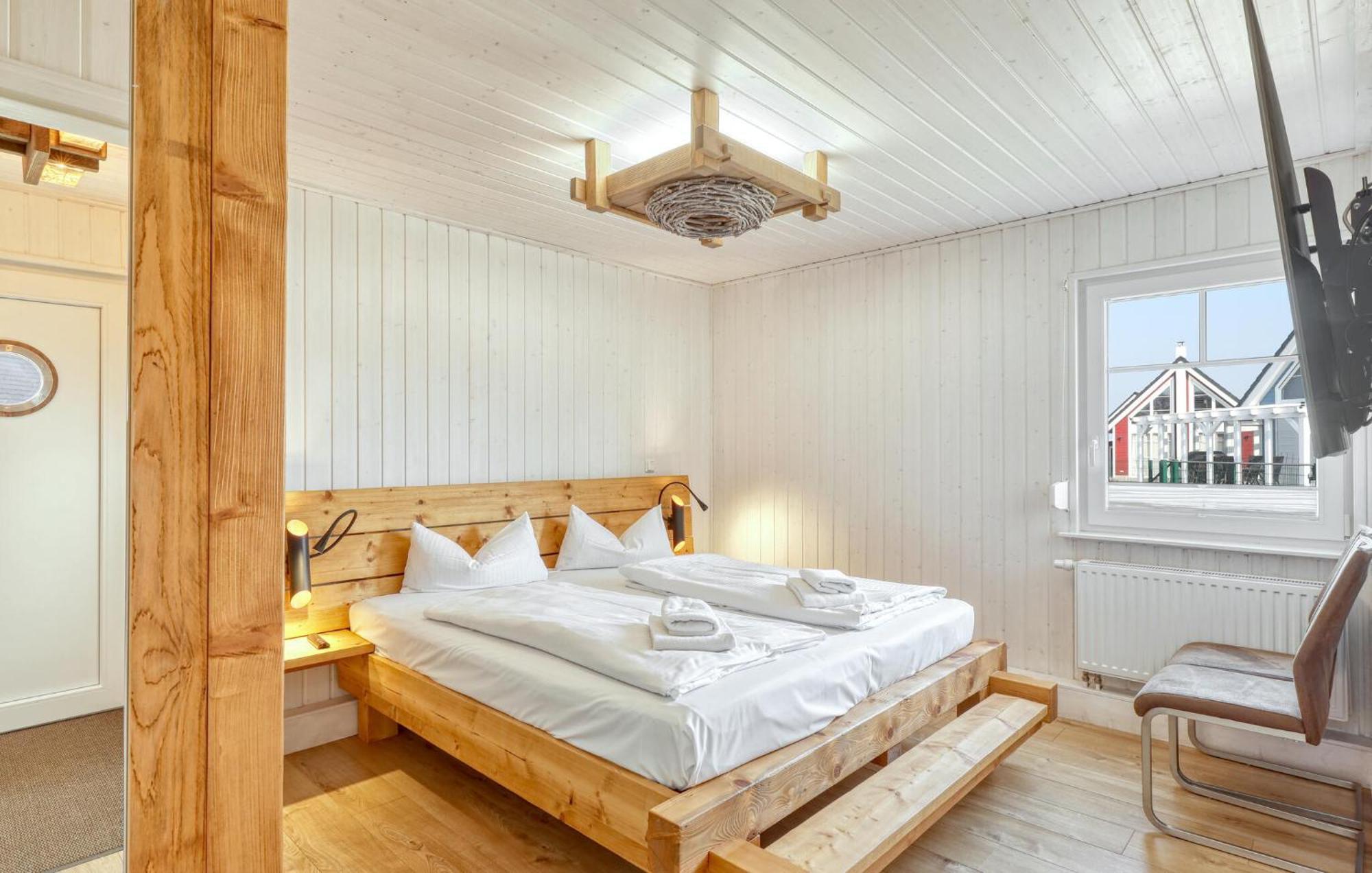 Awesome home in Zerpenschleuse with 2 Bedrooms Buitenkant foto