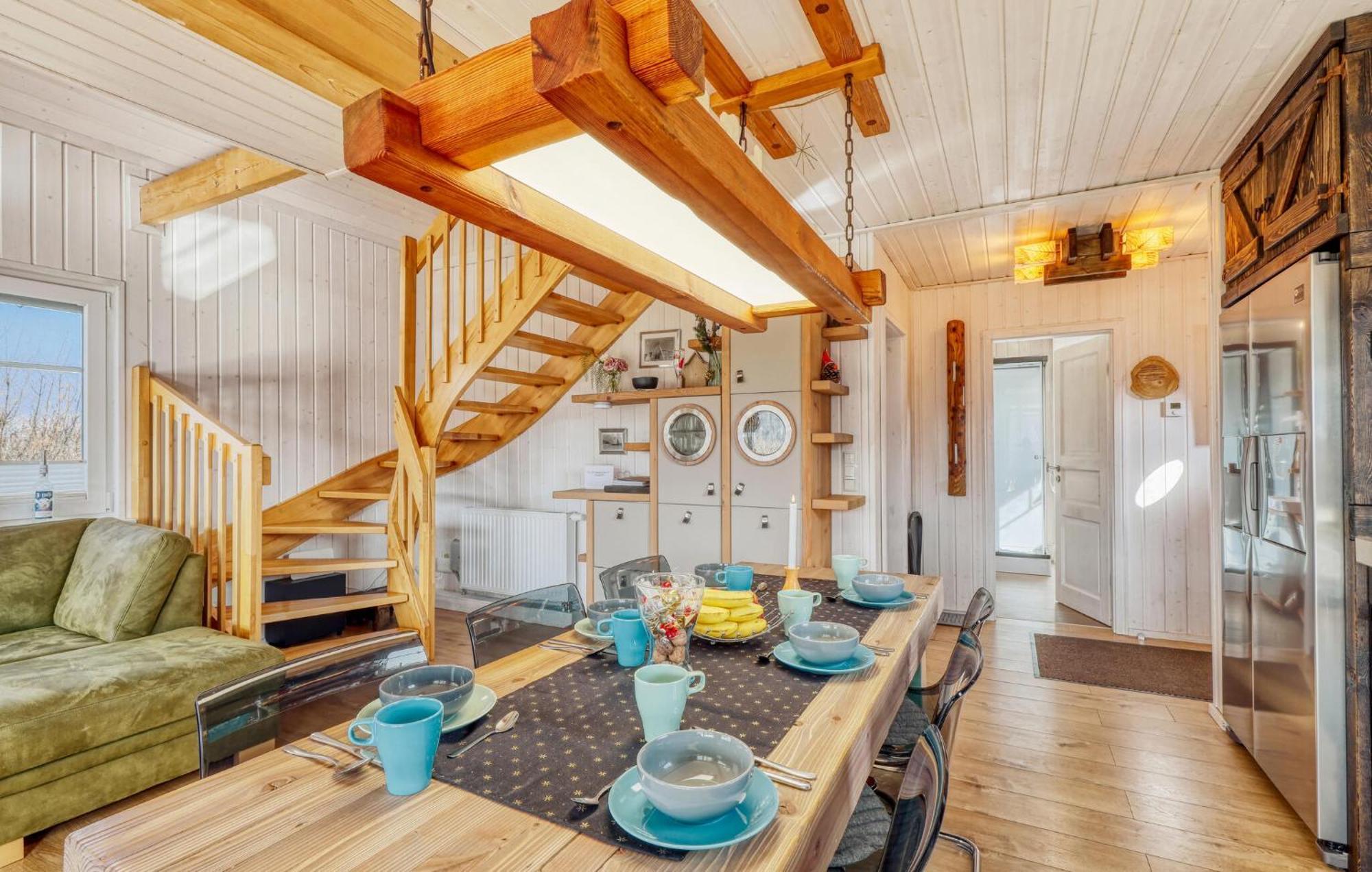 Awesome home in Zerpenschleuse with 2 Bedrooms Buitenkant foto